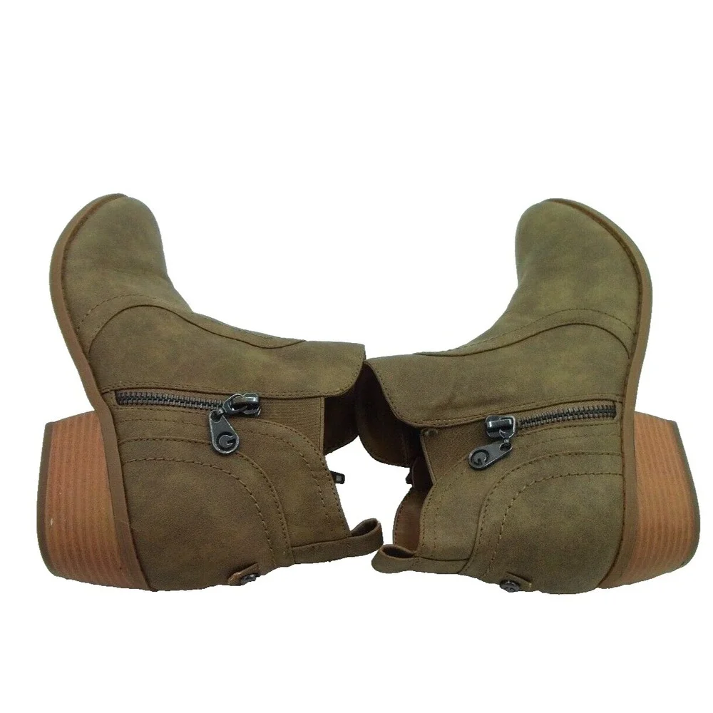 Guess by boots